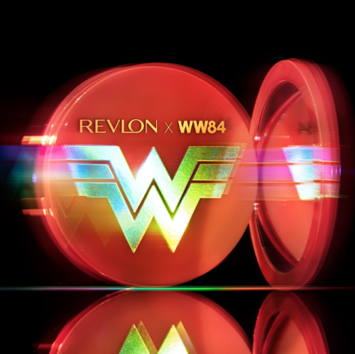 REVLON WW84 Wonder Woman Compact Cosmetics Mirror - Limited Edition